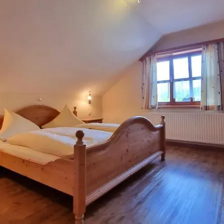Holiday home Tuerlinger *